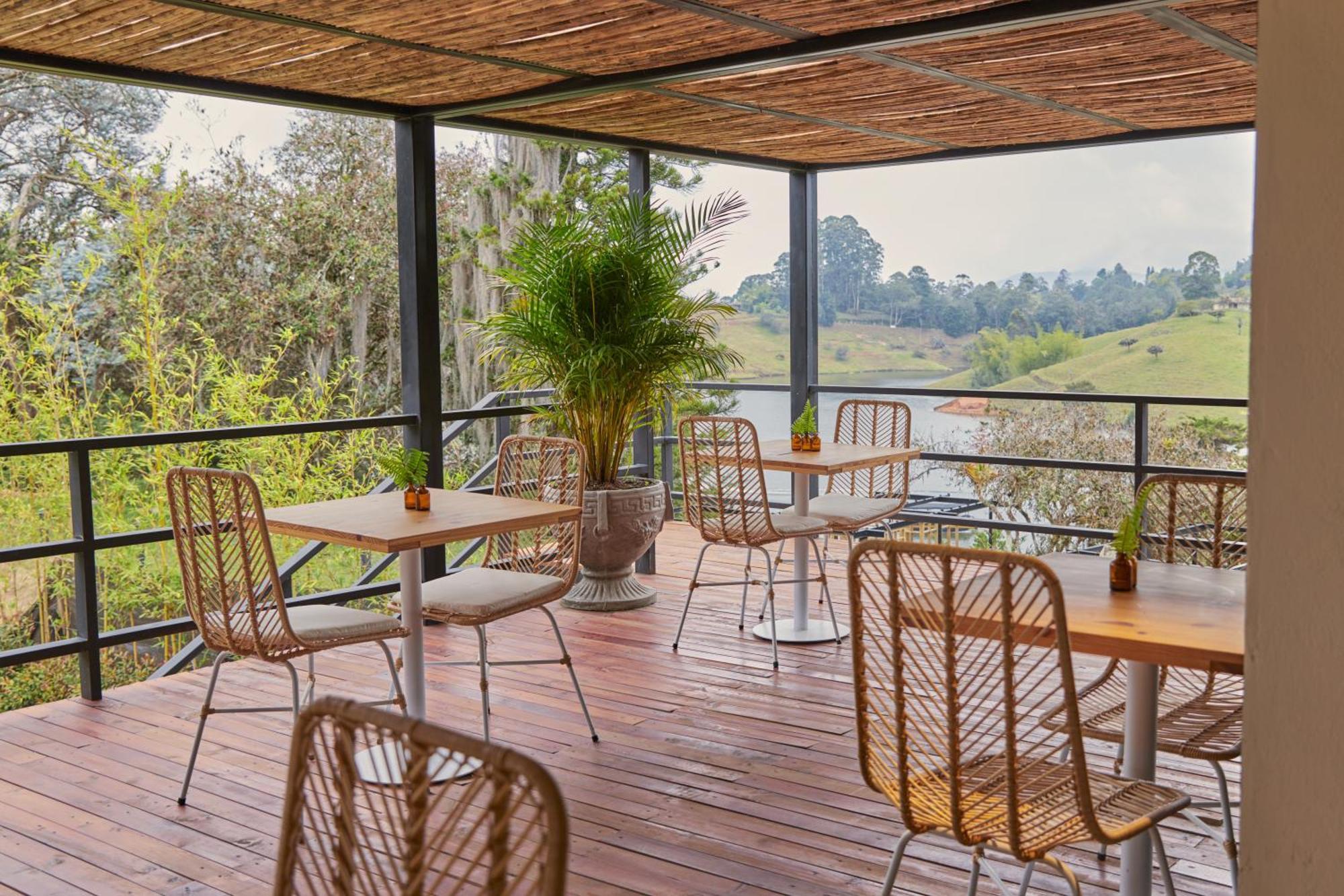 La Pausa Hotelbistro Guatapé Екстериор снимка